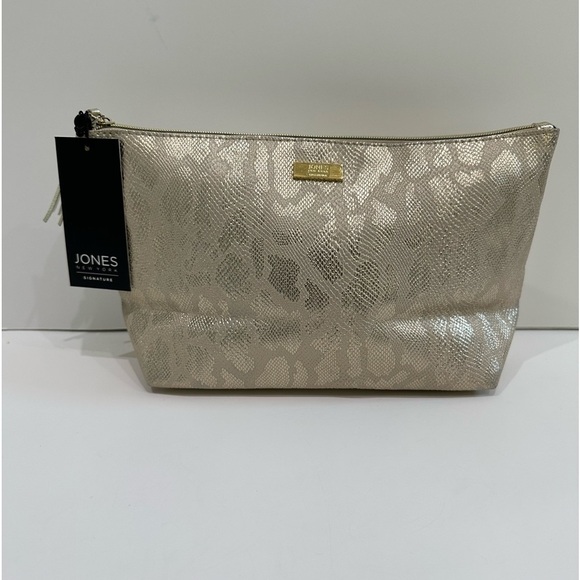 Jones New York Handbags - Jones New York Signature Clutch Purse - Gold (NWT)